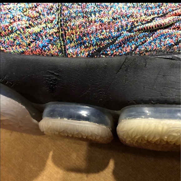 LeBron 15' Four Horsemen Basketball Shoe - Picture 11 of 14